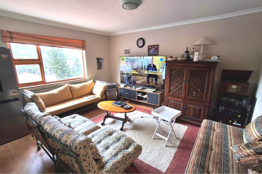 6 Bedroom Property for Sale in Brenton On Sea Western Cape
